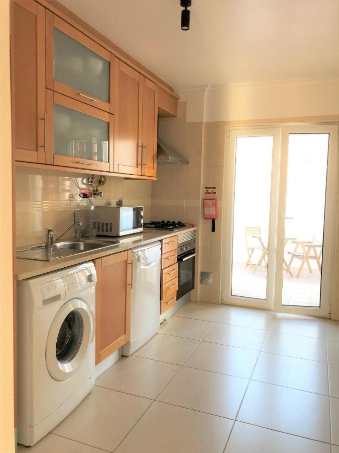 Sea Avenue House - Center Baleal - Surfboard Included Apartment Ferrel  Ngoại thất bức ảnh