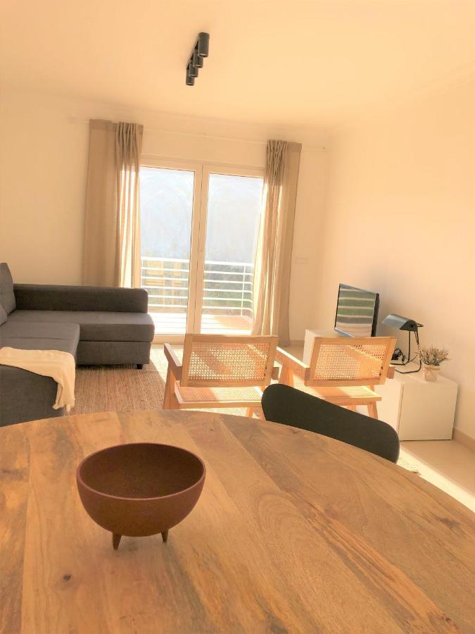 Sea Avenue House - Center Baleal - Surfboard Included Apartment Ferrel  Ngoại thất bức ảnh